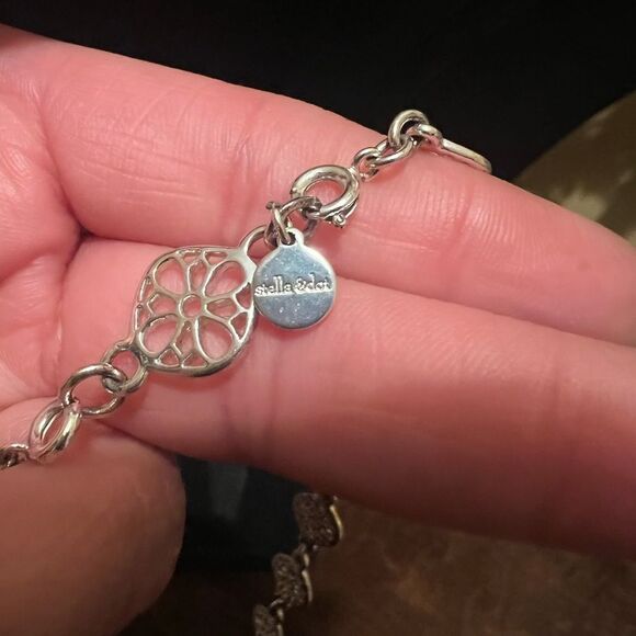 Vintage Stella & Dot Long Layered linked charms necklace, silver tone color - Picture 3 of 3